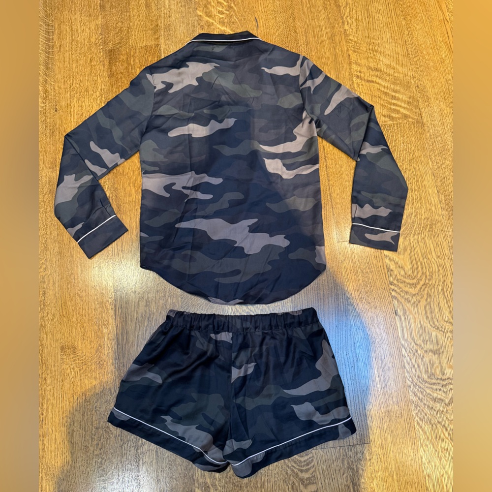 Generation Love Camo Pajama Set XS Satin Button Down Top + Shorts Luxury Lounge - Picture 7 of 12